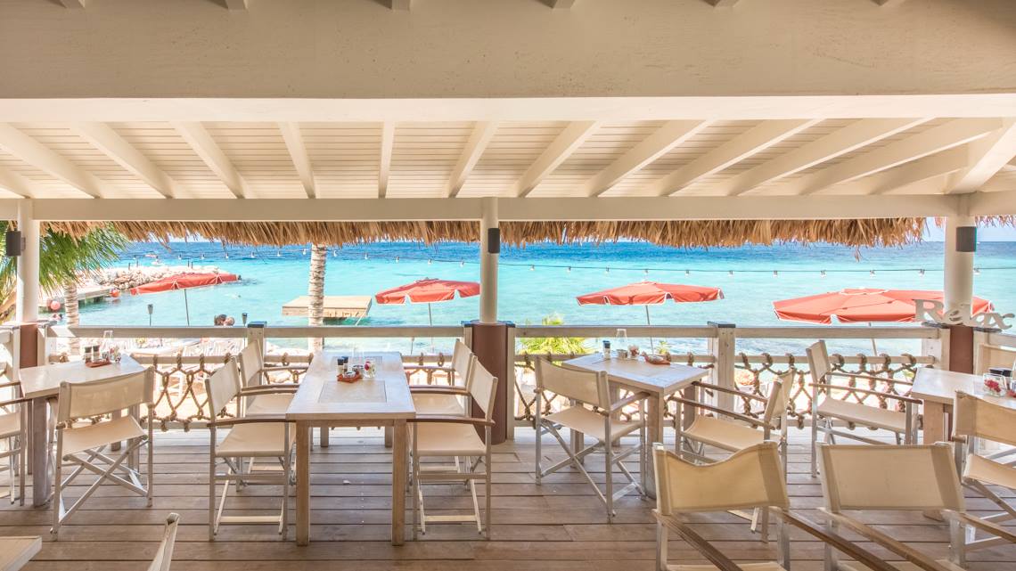 Vaderdag op Curaçao; 5x heerlijke restaurants 4 Vaderdag bij Karakter Beach Club