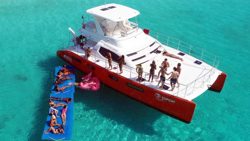 Klein Curacao | TopCat (BlueFinn) 6 klein curacao breeze catamaran speelmat 800x450 1