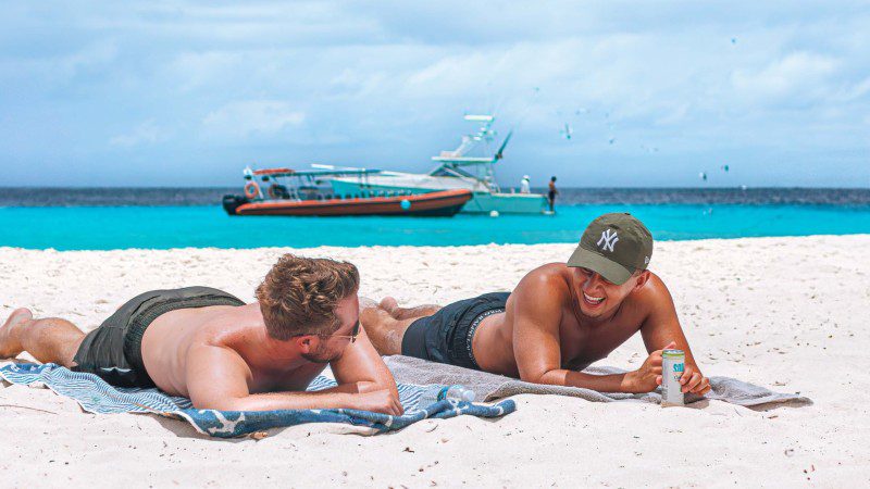 Klein Curacao | Powerboat 7 klein curacao powerboat strand 800x450 1