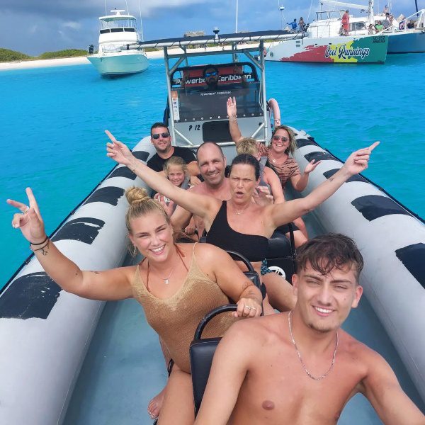 Klein Curacao | Powerboat 6 Klein Curaçao com lancha