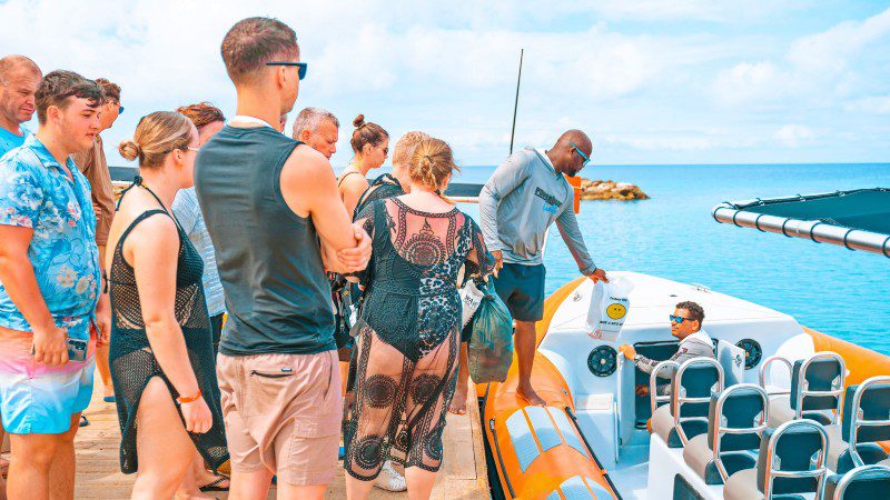 Klein Curacao | Powerboat 4 powerboat klein curacao check in