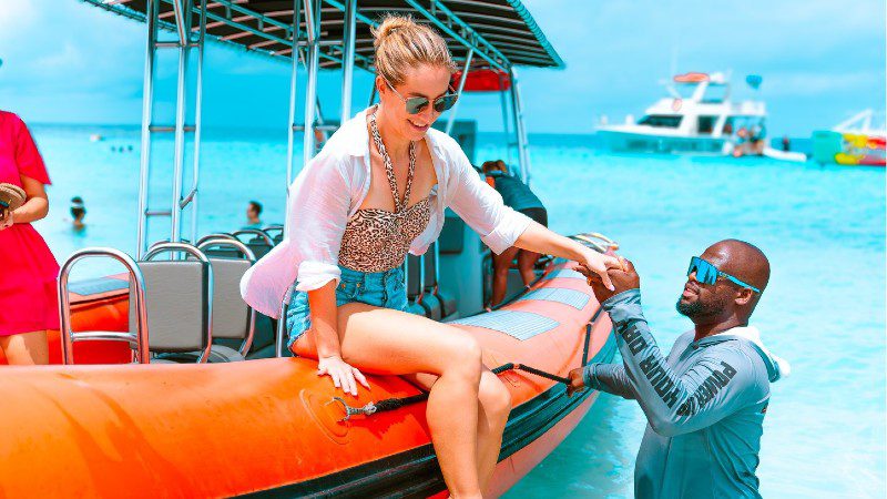 Klein Curacao | Powerboat 6 powerboat klein curacao uitstappen 800x450 1