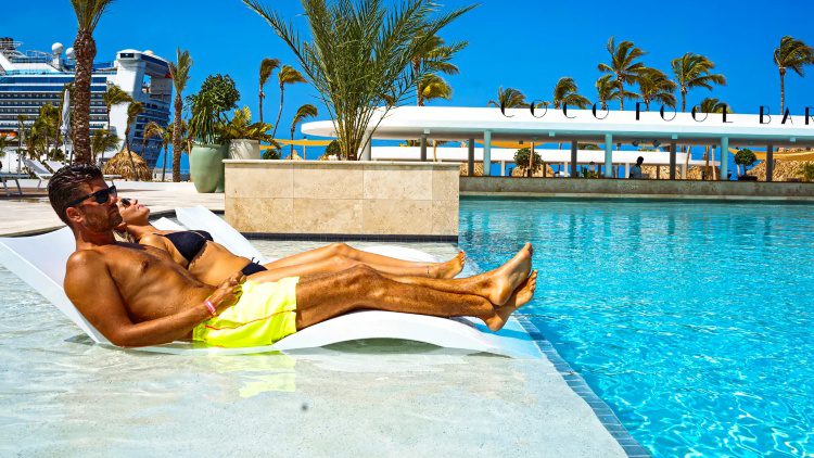 Corendon Mangrove Beach Resort 7 coco pool bar corendon mangrove beach resort 750x422 1