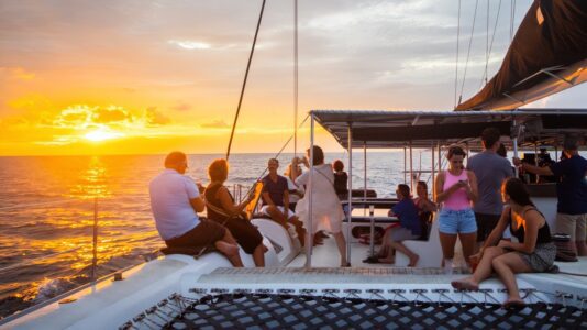 Excursie 18 Sunset Cruise Catamaran Curacao BlueFinn