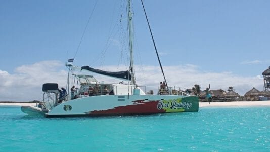 Catamaran on Curacao 5 catamaran curacao cool runnings irie tours jonalisa