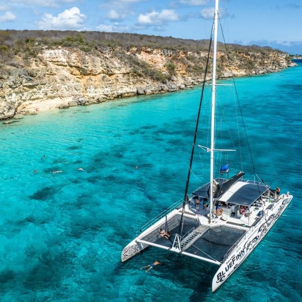 Stranden: Kokomo 10 BlueFinn Catamaran Westkust trip Kokomo