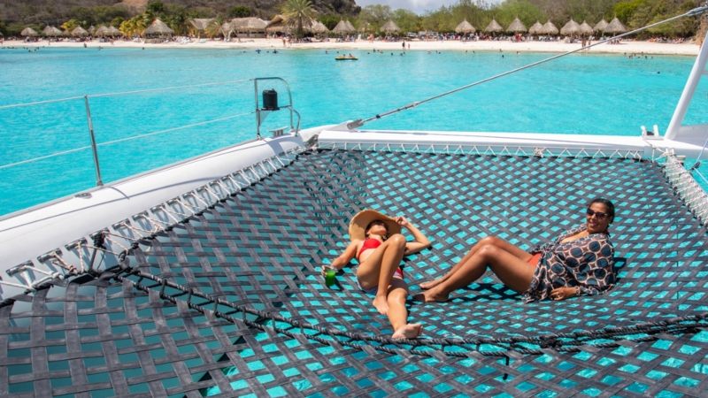 Westkust Cruise - Catamaran 7 catamaran westcoast trip cas abou beach 800x450 1