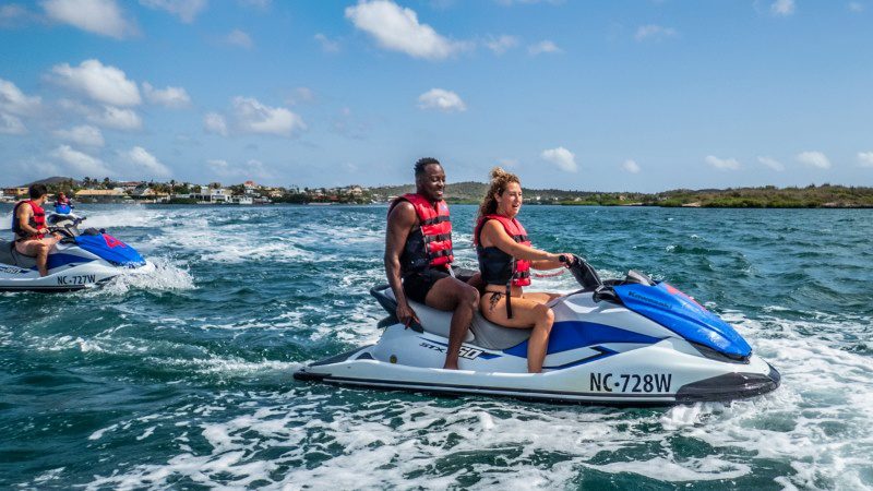 Jetski Tour 11 curacao jetski tour passagier gratis 800x450 1