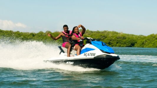 Excursie 52 jetski curacao spaanse water gratis passagier