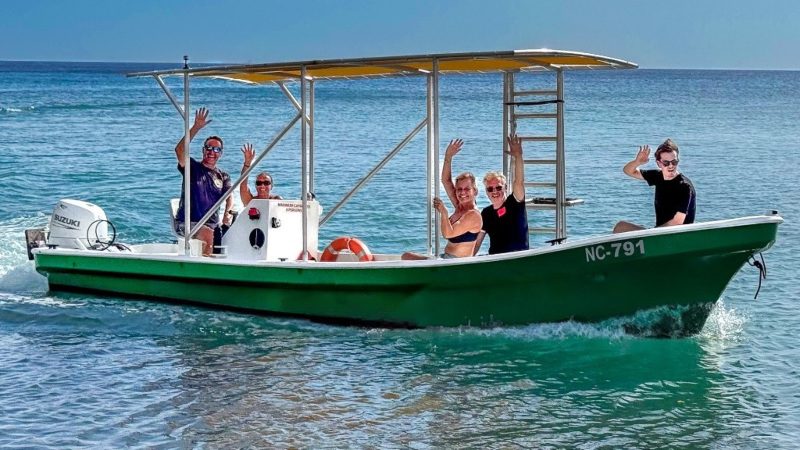 Privé boot Curacao 17 prive boot curacao blue room turtles 800x450 1