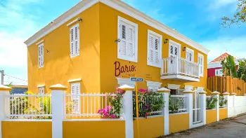 TUI Live Happy Sale 6 bario hotel curacao 350x197 1