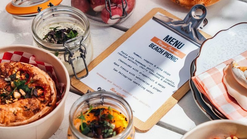 Privéstrand & Picknick 6 Curacao private beach picnic menu 800x450 1