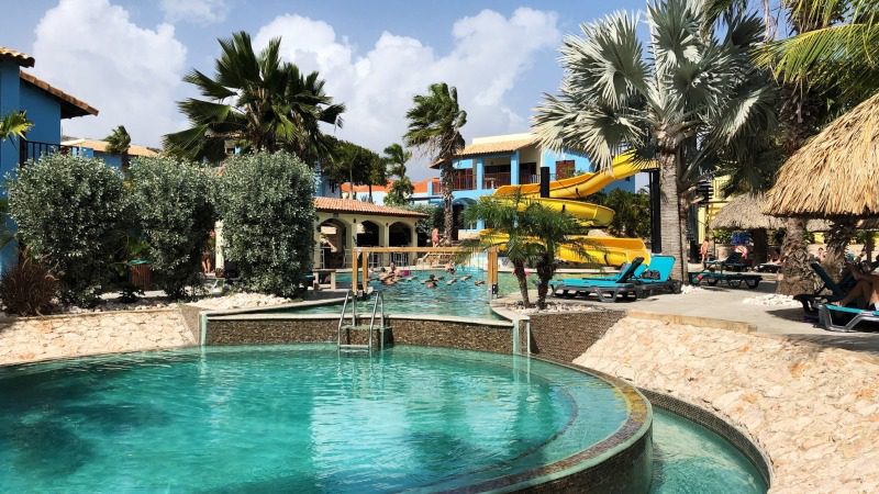 Kunuku Aqua Resort 18 kunuku aqua resort zwembad glijbaan 800x450 1