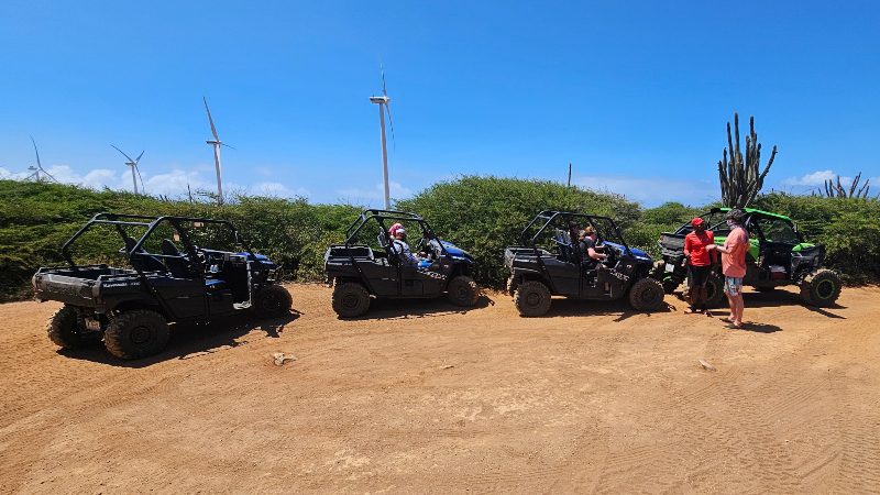 Buggy tour Off-Road 'Go West' 7 curacao buggytour bezoek grot 800x450 1