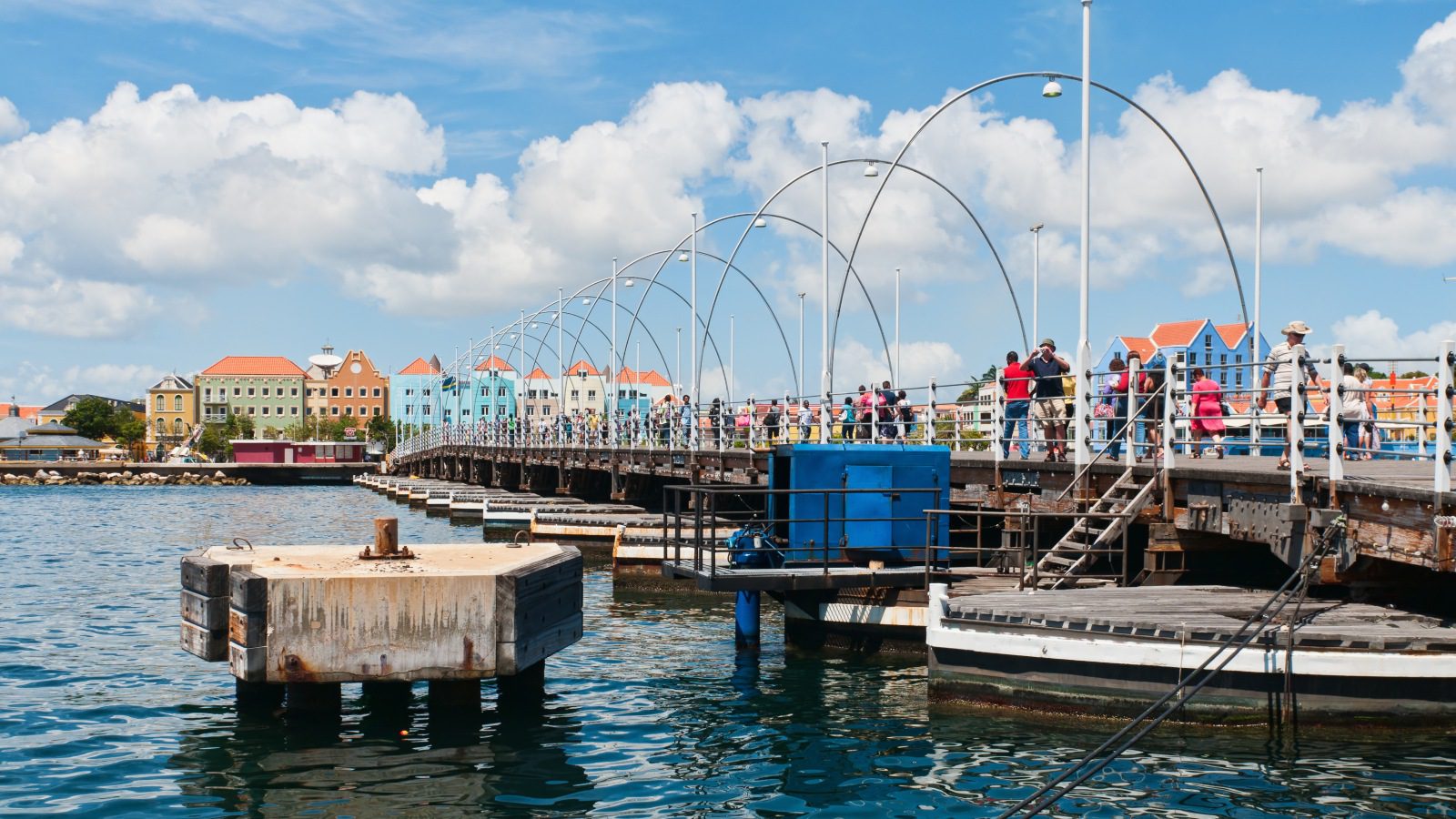 Spreekbeurt Curacao - info & feitjes 14 Pontjesbrug Curacao - Koningin Emmabrug