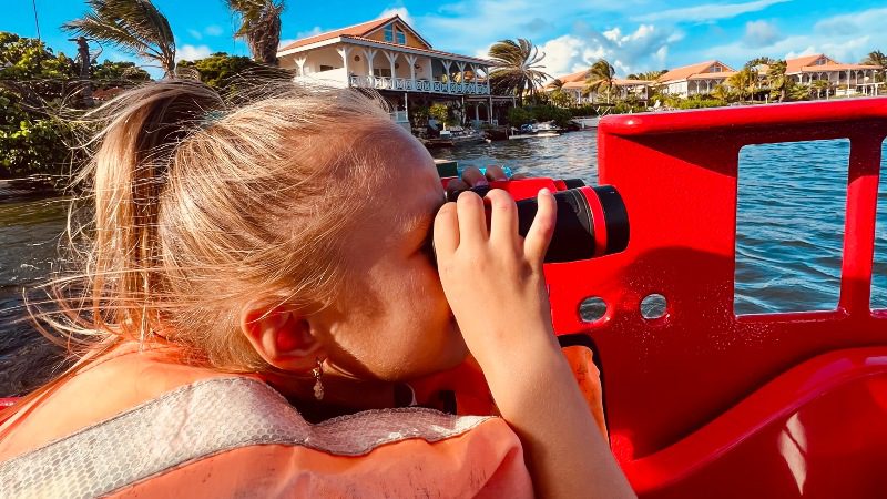 Mini Waves (varen voor kinderen) 6 mini waves curacao verrekijker 800x450 1