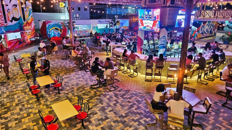 Restaurante Curaçao 11 Pasawa Eatery Box Curaçao | Truki Pan