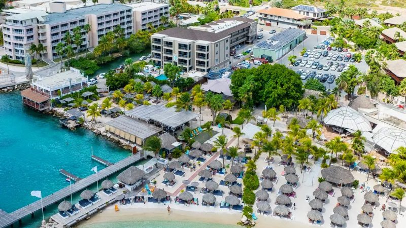 Corendon pakketreis Curacao 21 the beach house mambo beach curacao 800x450 1