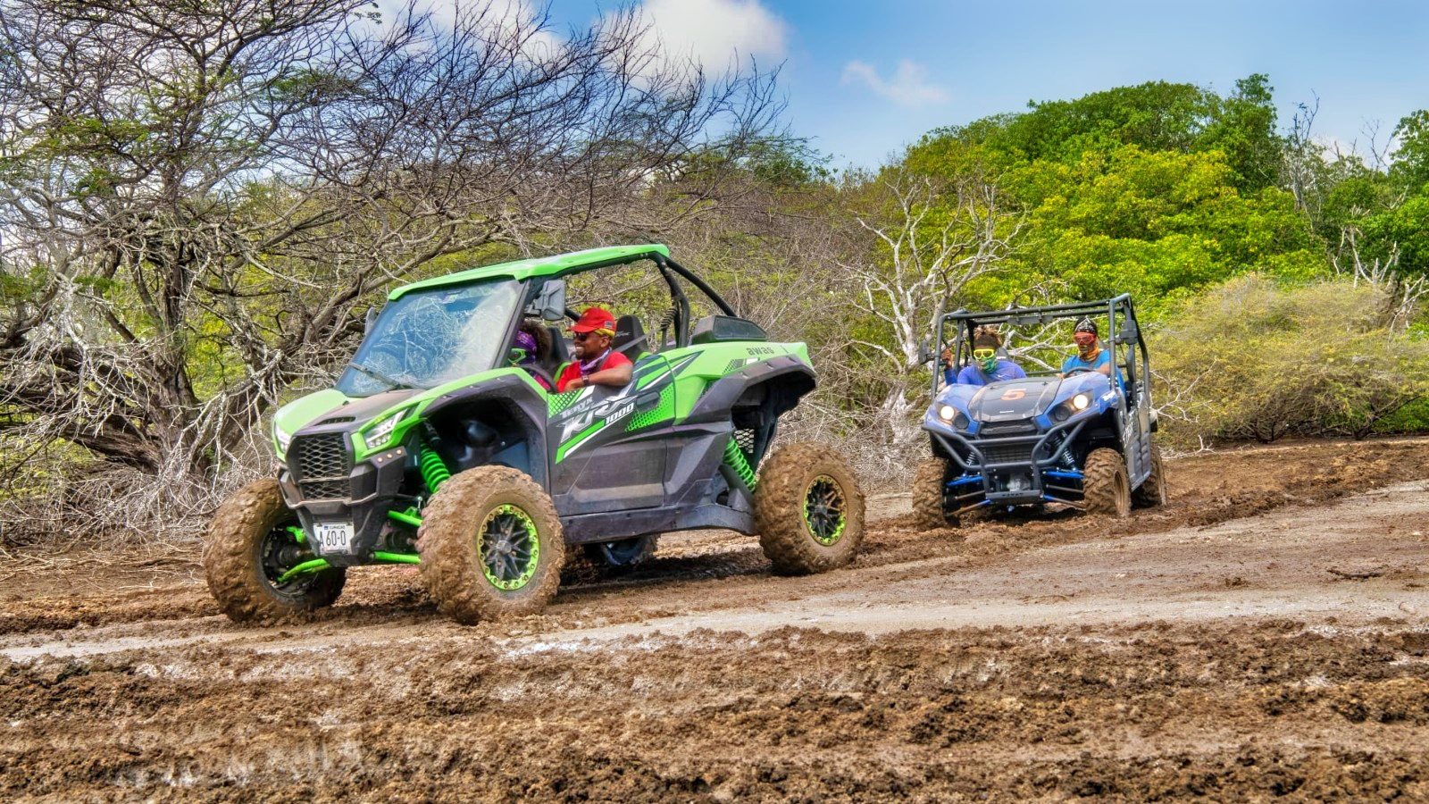 Buggy tour Off-Road 'Go West' 6 buggy tour curacao stoere dingen doen1 1600x900 1