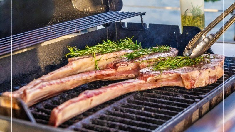 Klein Curacao | Catamaran Jacht 6 Klein Curacao Catamaran Jacht lunch bbq 800x450 1