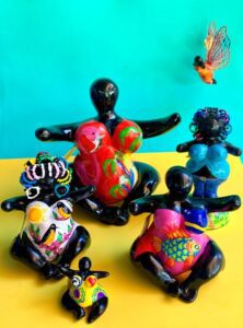 Chichi schilderen bij Serena's Art Factory 4 Chichi Curacao