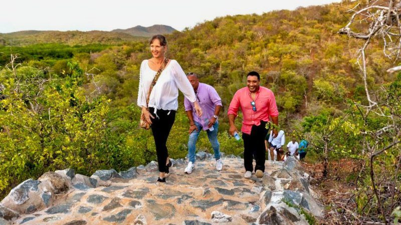 Hofi Mango 20 Hofi Mango Curacao Stairway to Heaven 800x450 2