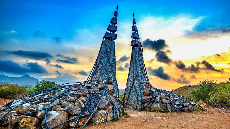 Hofi Mango 8 hofi mango curacao hand van god 800x450 1