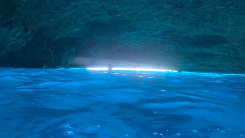 Blue Room boottrip 8 blue room blauwe kamer curacao ingang 800x450 1