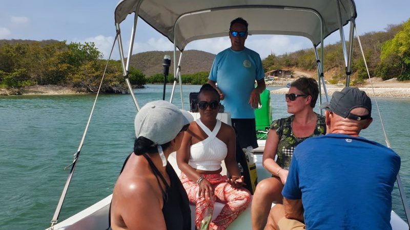 Blue Room boottrip 11 blue room curacao boottrip barku berde 800x450 1