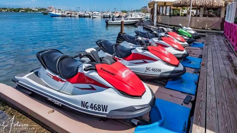 Klein Curacao & Jetski-tour 6 jetski spaanse water tour met gids 800x450 1