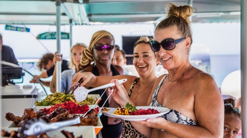 Westcoast Trips 9 Westcoast catamaran BlueFinn lunch 800x450 1