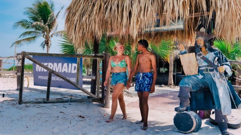 Klein Curacao beach house 19 klein curacao beach house ingang mermaid 800x450 1