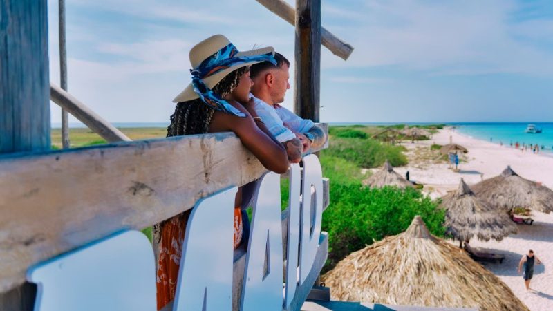 Klein Curacao beach house 16 klein curacao beach house mermaid uitkijktoren uitzicht 800x450 1