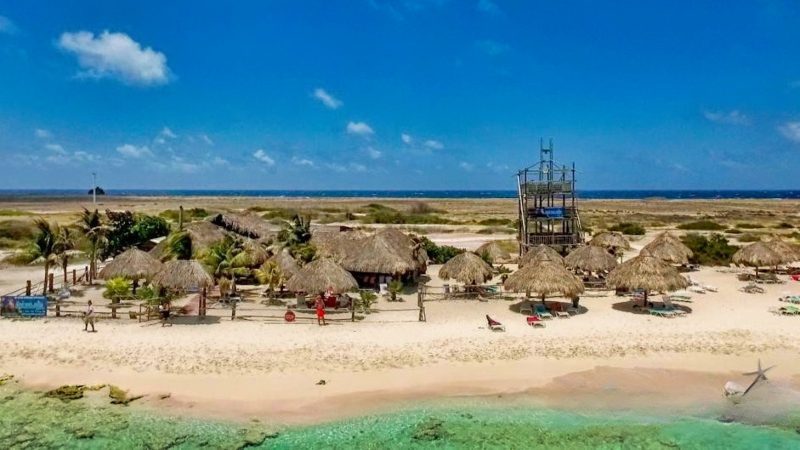 Klein Curacao beach house 21 mermaid beachhouse front 800x450 1