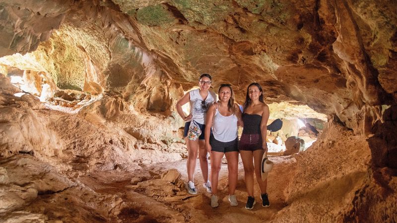 Off-Road Jeepsafari 'East & Snorkel' 13 off road jeep safari curacao east grot 800x450 1