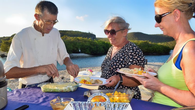 Noord- & Zuidkust: Buggy, boot & BBQ 17 curacao bbq privestrand 800x450 1