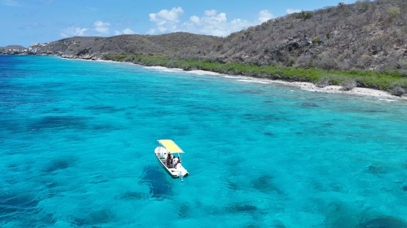Noord- & Zuidkust: Buggy, boot & BBQ 16 zuidkust curacao boottrip blue room 800x450 1