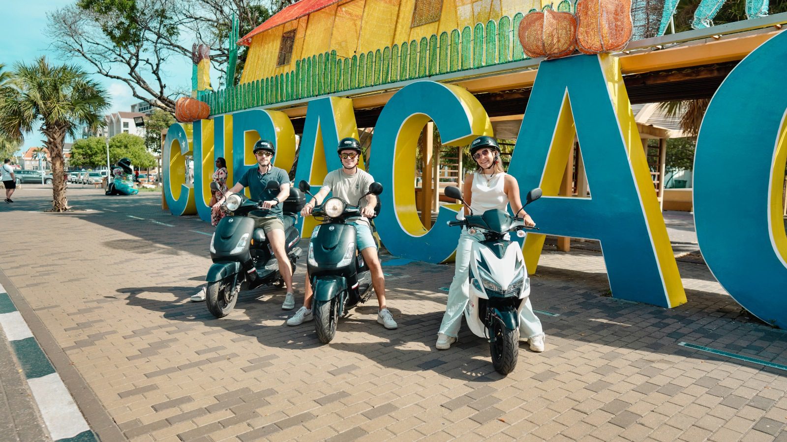 Scooter Curacao huren