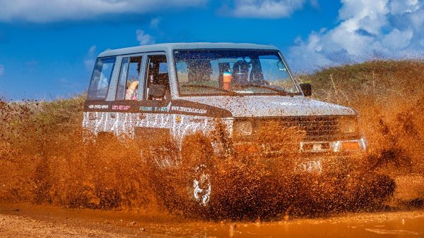 UTV & Buggy Tours: Curacao off-road 8 Surprise Me privetour Curacao terreinwagen 4x4