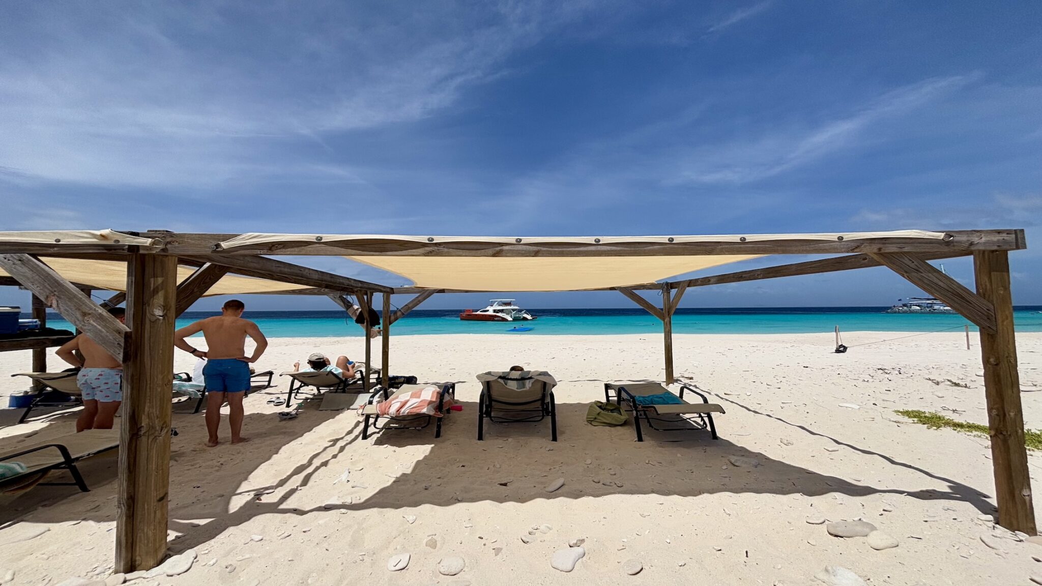 Klein Curacao met TopCat 8 Bedden en beschutting 1H scaled