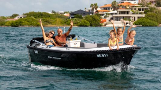 Excursie 4 Sloep huren curacao